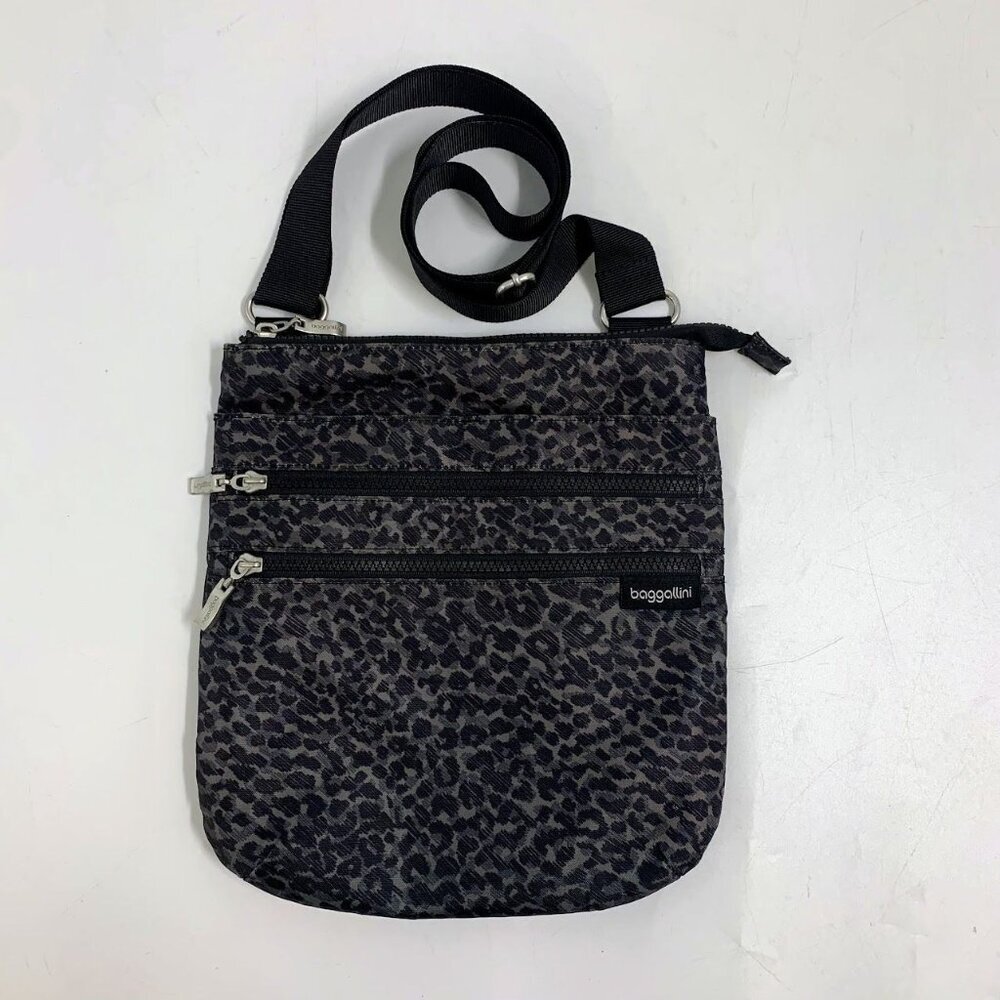 Baggallini Women's Animal Print Multi Pocket Adjustable Strap Cross Body